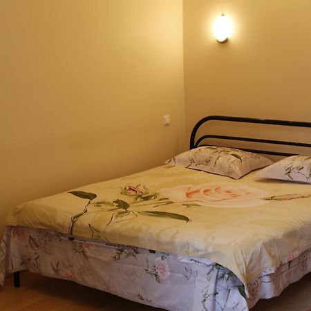 Hotel Service Predslava On Antonovicha Street Kijev Kültér fotó