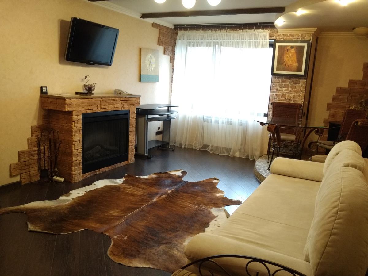 Hotel Service Predslava On Antonovicha Street Kijev Kültér fotó