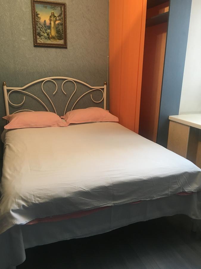 Hotel Service Predslava On Antonovicha Street Kijev Kültér fotó